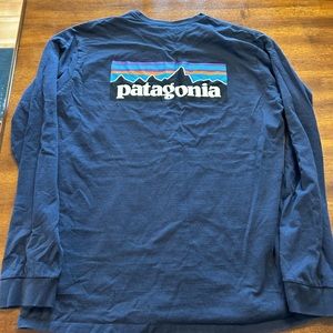 Patagonia Men’s Large Long sleeve shirt.